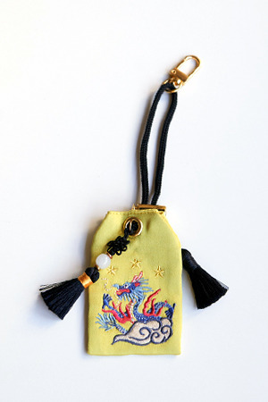 HAPPY CHARM　ドラゴン