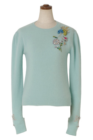 Bijou embroidery プルオーバー