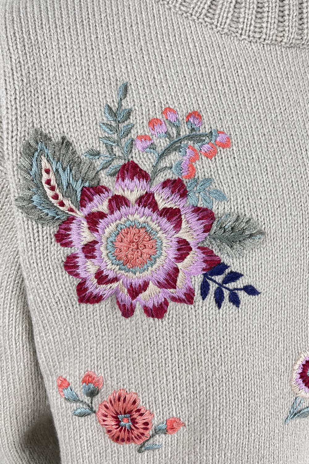 Shangri-La flower embroidery プルオーバー 詳細画像 サックス 3