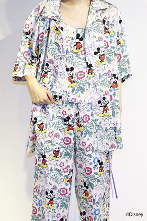 「Disney」print パンツ