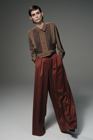 Wool Venetian Wide パンツ