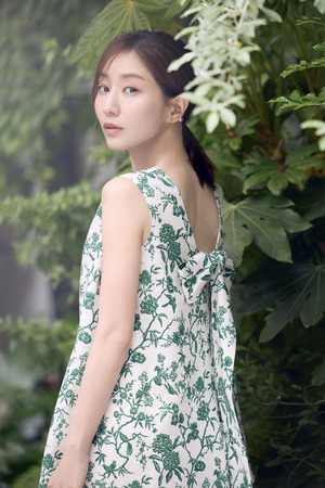 ケイタマルヤマMINAMI TANAKA Embroidery 巾着 陶器小花 MINAMI TANAKA】Collaboration Embroidery 巾着（陶器小花