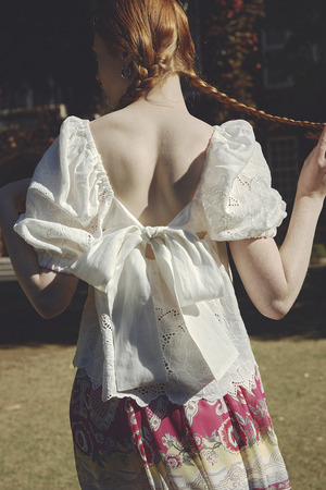 Cutwork Volume Sleeve ブラウス