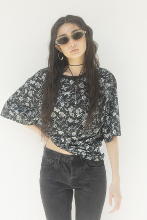 【styling/】Collaboration BATIK Print Tシャツ