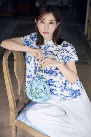 【MINAMI TANAKA】Collaboration Embroidery 巾着（陶器小花）