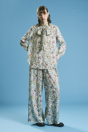 Bamboo Floral Garden Easy パンツ